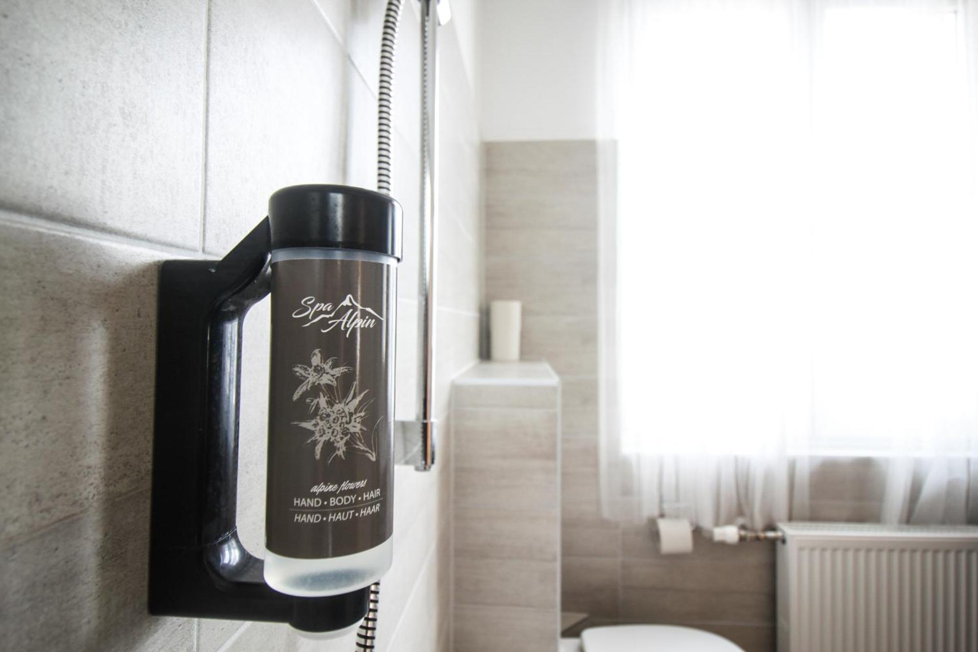 Tevini Boutique Suites By We Rent 滨湖采尔 外观 照片